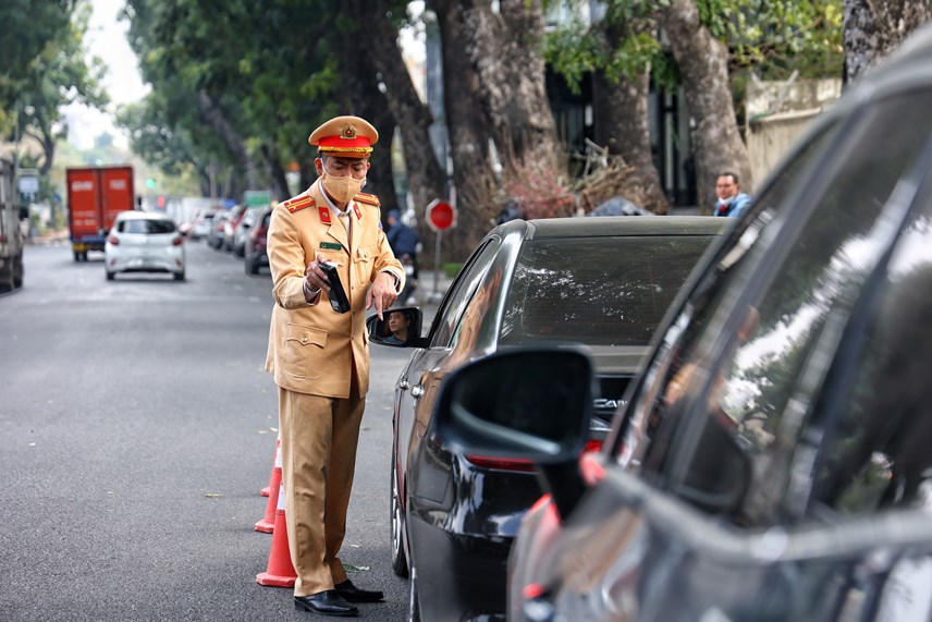 Hà Nội tăng cường kiểm tra nồng độ cồn sau kỳ nghỉ Tết